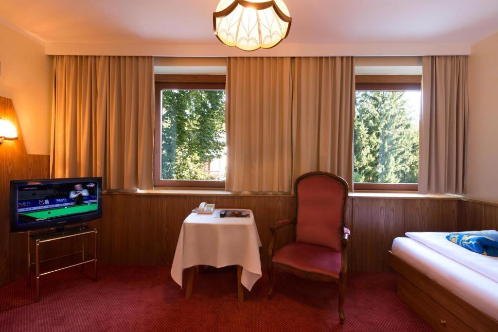 Dermuth Hotels - Hotel Sonnengrund Pörtschach am Wörthersee Rum bild